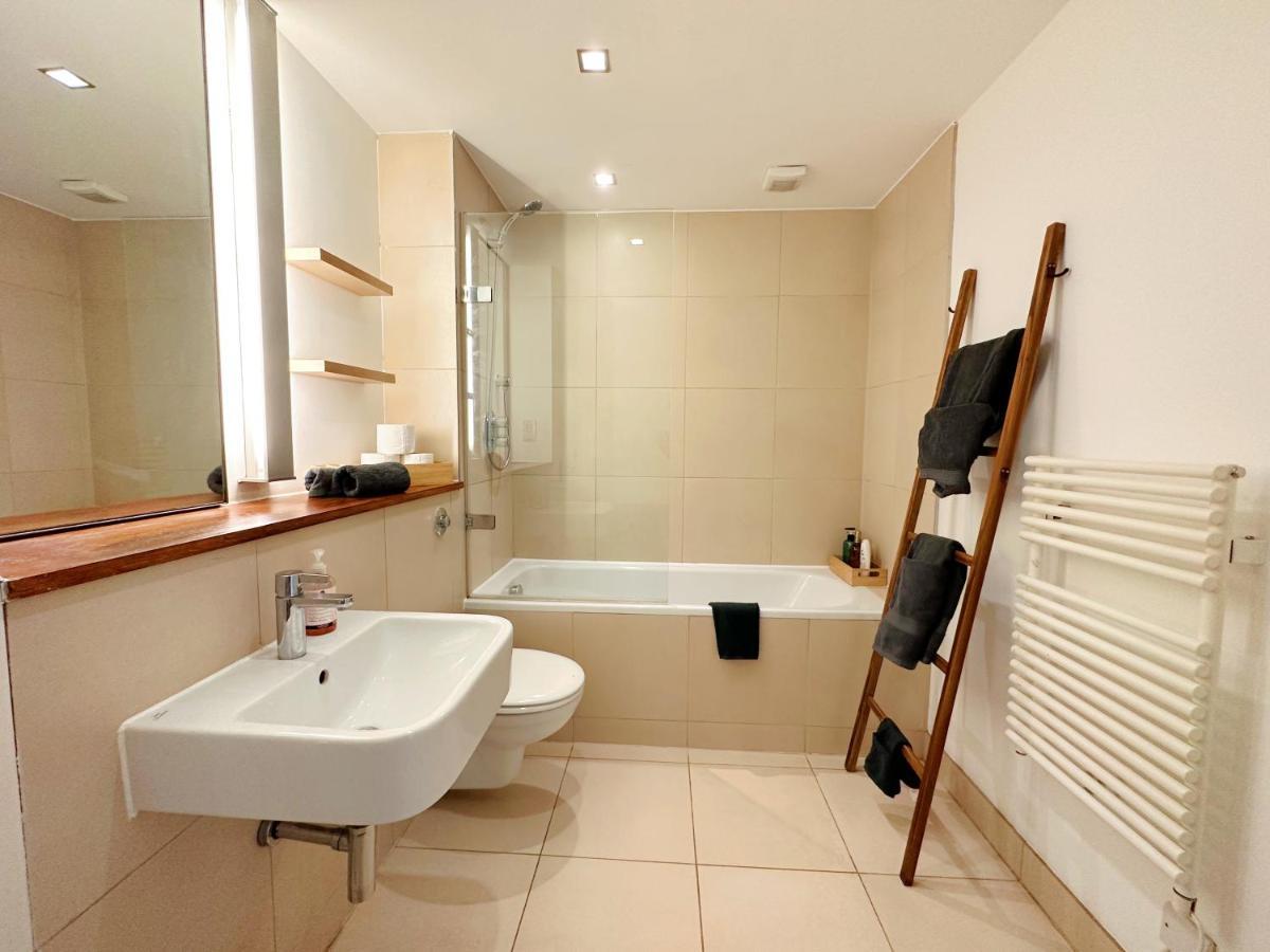 Portobello Dock Canalside Apartment London Exterior foto